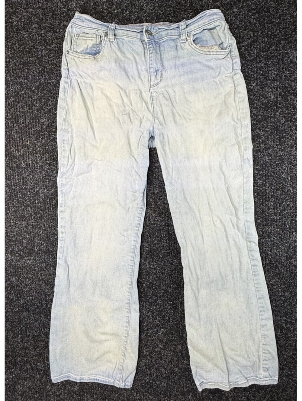 Women’s Light Wash Straight Leg Jeans High Rise Stretch Denim